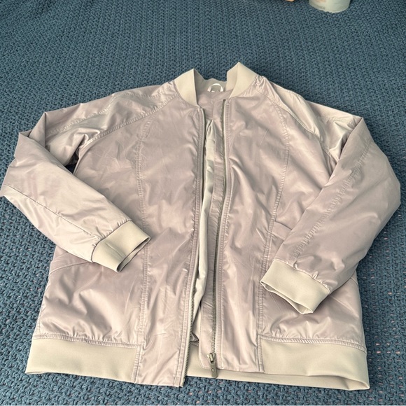 Lululemon Light Purple Jacket - Picture 9 of 9